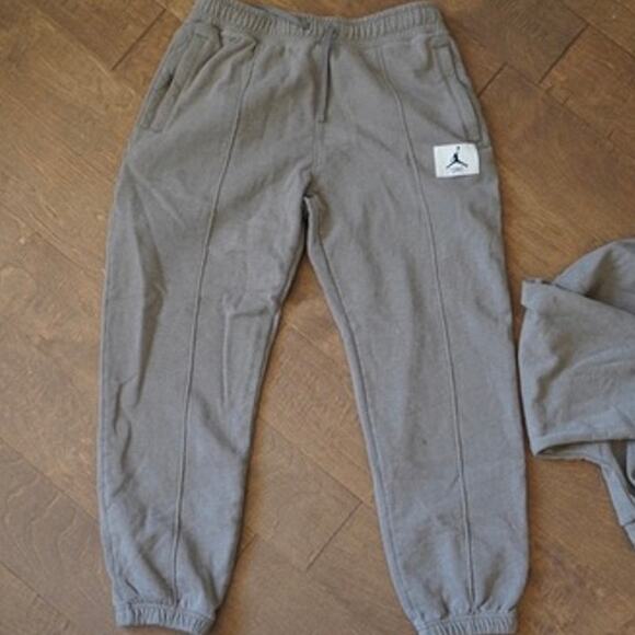 Nike Air Jordan Cropped Fleece Hoodie & Sweatpants Gray Womens Size Medium - Picture 6 of 10